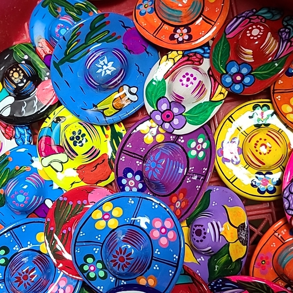 Ceramic Magnet Sombrero